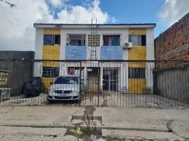 Imagem: O apartamento possui 2 Dormitórios, 1 Banheiro, 1 Vaga na