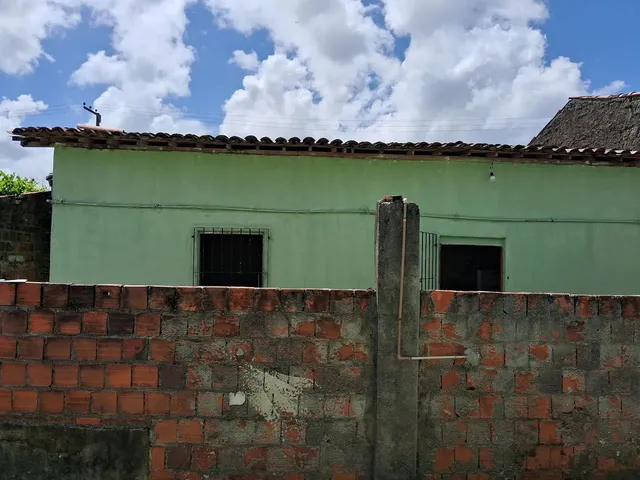 Imagem 2: Duas Casas Num Terreno de 25 de Comprimento Mais 10 de Larguras