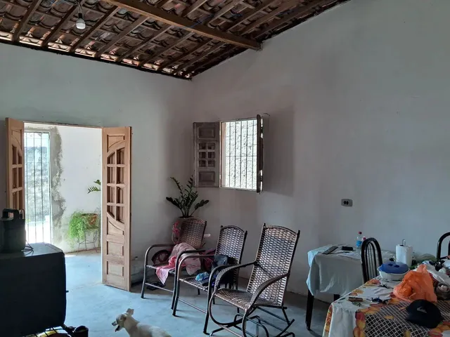 Imagem 4: Duas Casas Num Terreno de 25 de Comprimento Mais 10 de Larguras