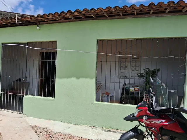 Imagem 6: Duas Casas Num Terreno de 25 de Comprimento Mais 10 de Larguras