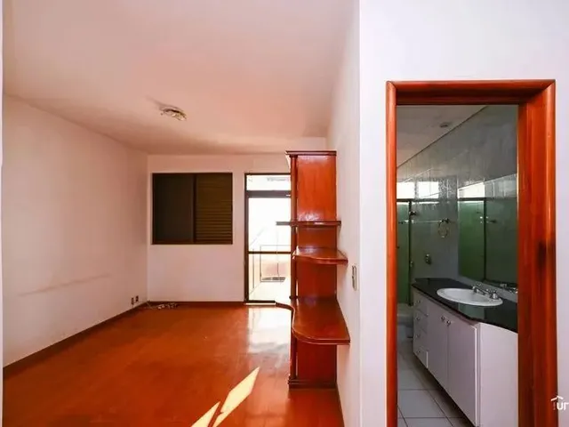 Imagem 7: Sobrado Comercial]