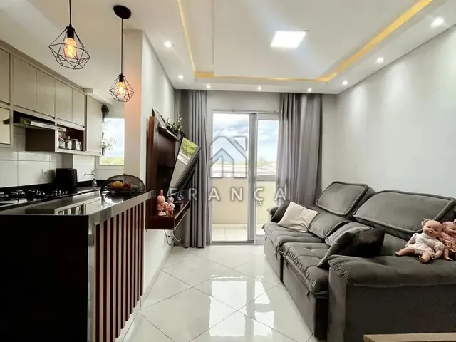 Imagem: O apartamento possui 2 Dormitórios, 1 Banheiro, 1 Vaga na
