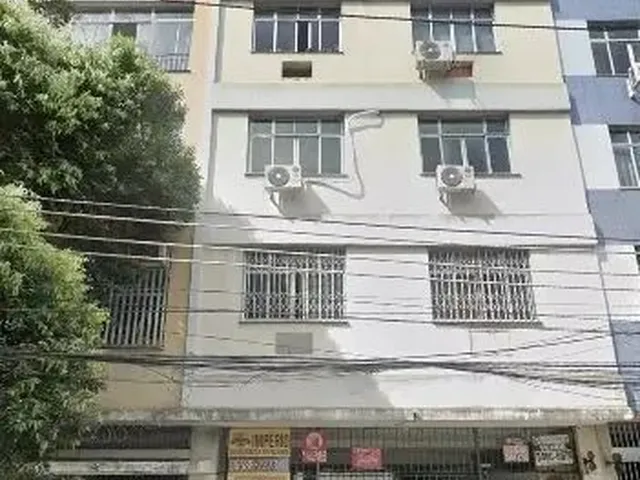 Imagem: Ao Lado da Praça Niteroi, Paralela a Rua