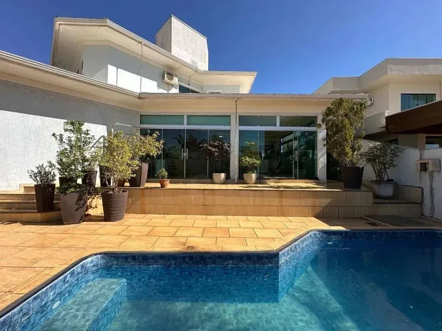 Imagem: Exclusiva Casa com 4 Suítes a Venda no