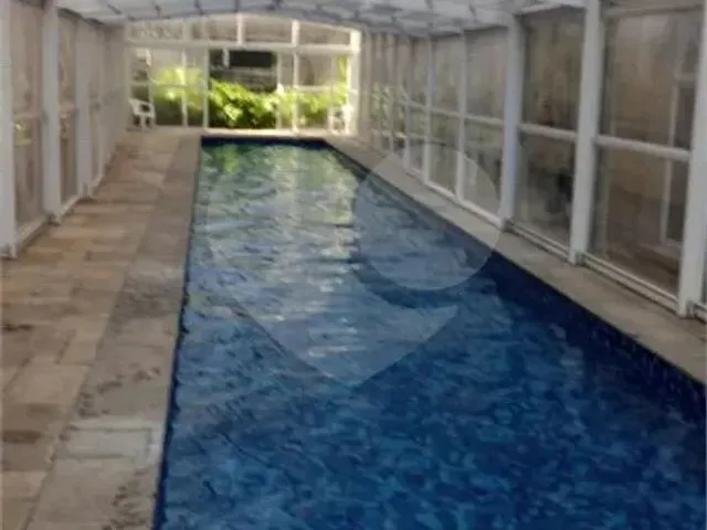 Imagem: O apartamento possui 4 Dormitórios, 1 Suíte, 3 Banheiros,