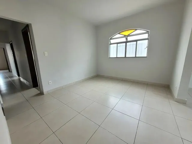 Imagem 2: Casa para Aluguel com 3 Quartos em Alvorada - Contagem - Mg