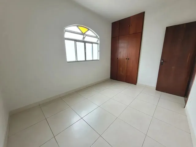 Imagem 4: Casa para Aluguel com 3 Quartos em Alvorada - Contagem - Mg