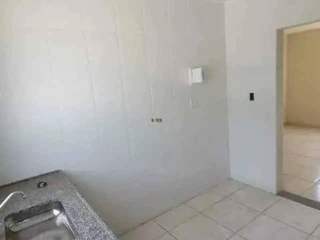Imagem 10: Apartamento de 3 Quartos com Suíte para Aluguel em Masterville, Sarzedo