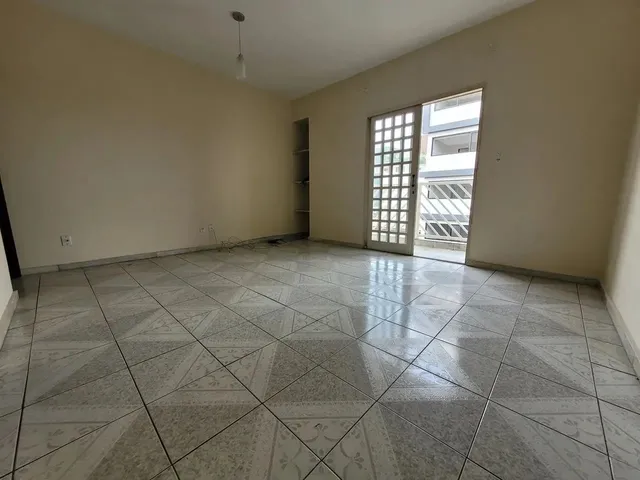 Imagem: Apartamento para Aluguel com 3 Quartos em