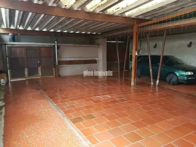 Imagem: Sobrado com 3 Quartos e 4 Banheiros À Venda