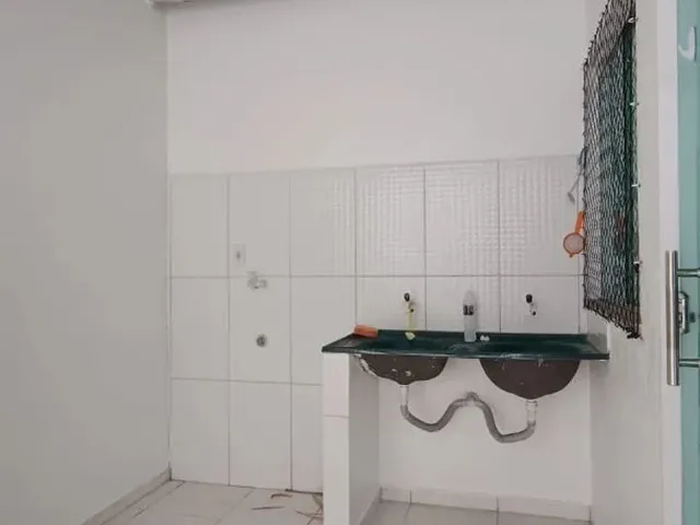 Imagem 7: Alugo R$ 2.500, Casa 2 Quartos, Climatizada e Modulada, Cond. Eufrates, Flores
