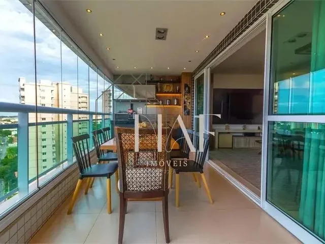 Imagem: Apto 186M², 4 Suítes, 6 Banheiros. Rua