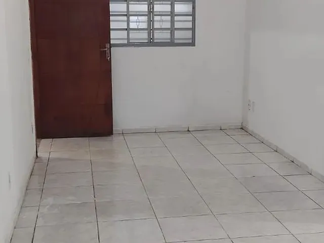 Imagem 6: Casa de 3 Quartos no Residencial Maria Monteiro em Trindade/Go (Ao Lado do Pontakayana