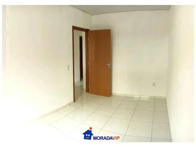 Imagem 3: Imóvel para Aluguel com 50 Metros Quadrados com 2 Quartos em Nova Carapina I - Serra - Es