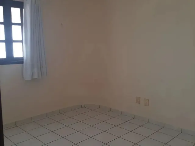Imagem 4: Alugo Casa em Capim Macio em Ótima Localização
