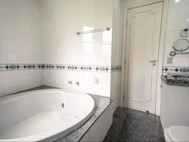 Imagem 9: Apartamento Mobiliado com Amplo Living, 2 Quartos 2 Vagas para Locação, 143 M²