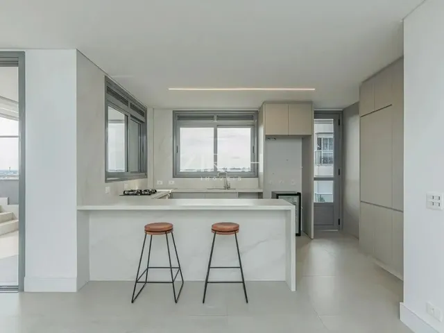 Imagem 3: Cobertura Duplex Semi-Mobiliada no Água Verde para Alugar