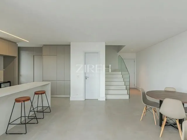 Imagem 7: Cobertura Duplex Semi-Mobiliada no Água Verde para Alugar