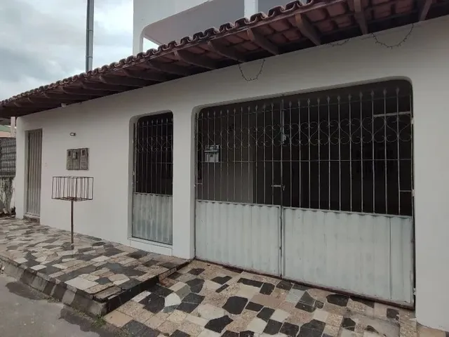 Imagem: Alugo Casa com 3 Quartos e Garagem