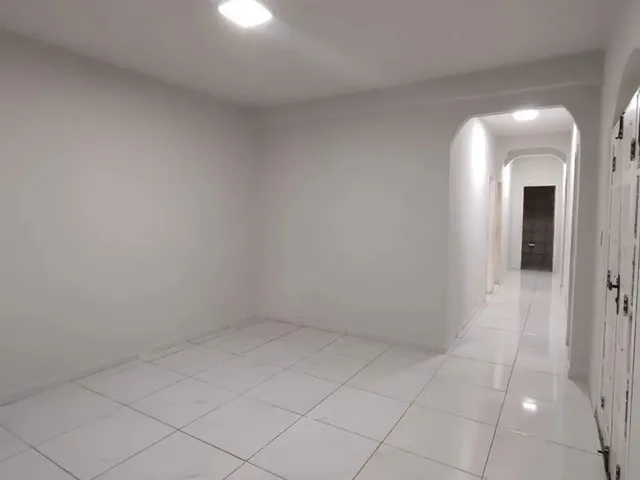 Imagem 11: Alugo Casa com 3 Quartos e Garagem