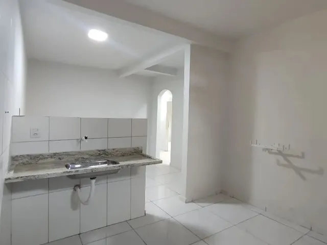 Imagem 14: Alugo Casa com 3 Quartos e Garagem