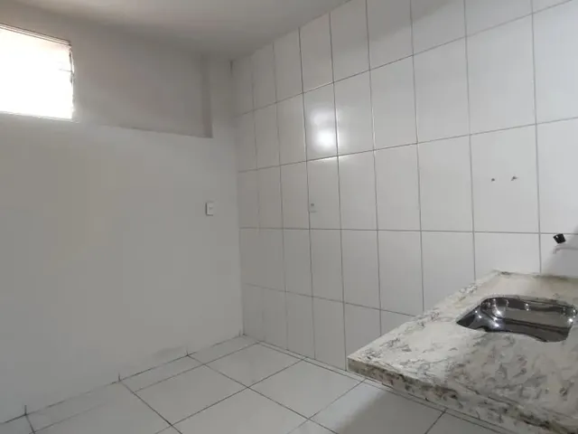 Imagem 16: Alugo Casa com 3 Quartos e Garagem
