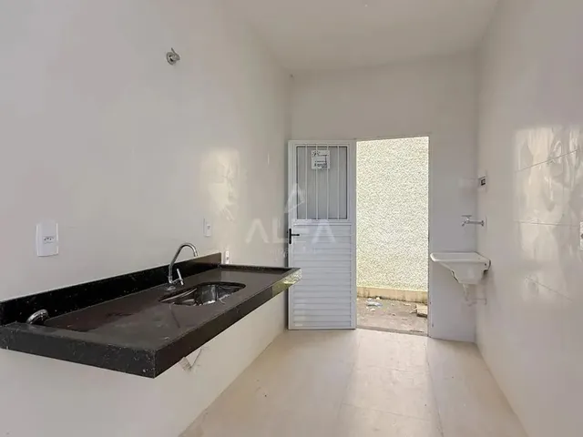 Imagem 7: Casa para Alugar em Serra, das Laranjeiras, com 3 Quartos, com 102 M²