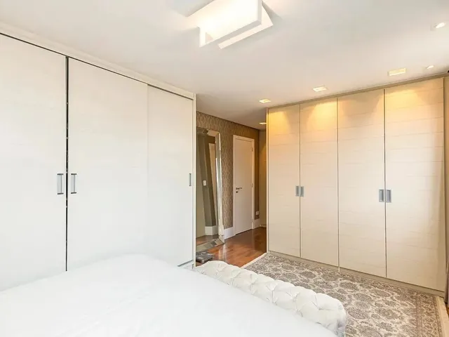 Imagem 5: Apartamento no Seminário com 02 Quartos, Sendo 01 Suíte e Vaga de Garagem Coberta
