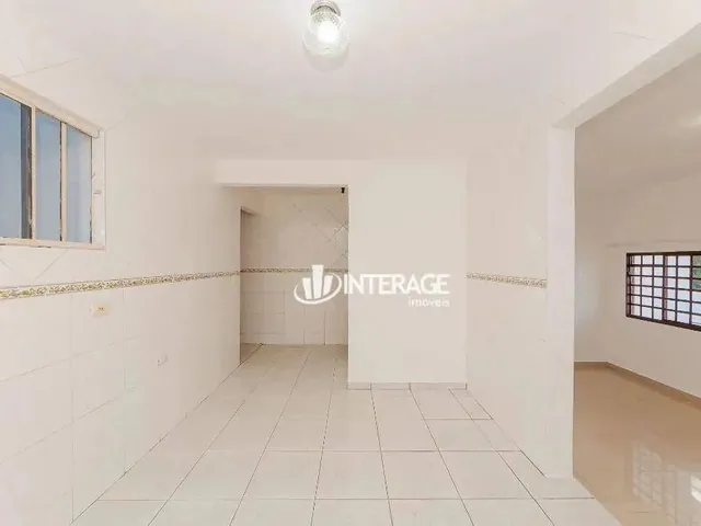 Imagem 3: Sobrado com 3 Quartos para Alugar, 180 M² por R$ 3.500/Mês - São Braz - Curitiba/Pr