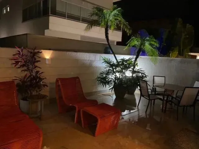 Imagem 10: Imóvel para Aluguel com 330 Metros Quadrados com 4 Quartos em Jacuhy - Serra - Es