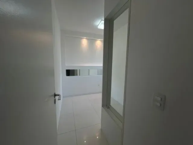Imagem 2: Oportunidade para Locação - Apto 03 Quartos/Suíte - Vista Panorâmica - Enseada Do