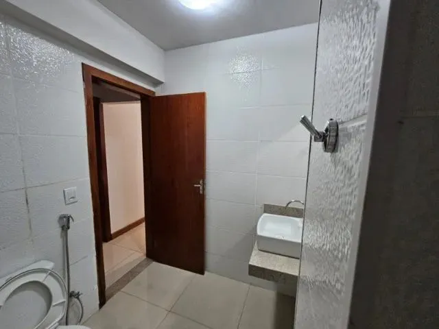 Imagem 3: Aluguel Apartamento Praia do Canto Ed Abrahan Lincoln 2 Quartos com 80 Mts2 Mobiliado