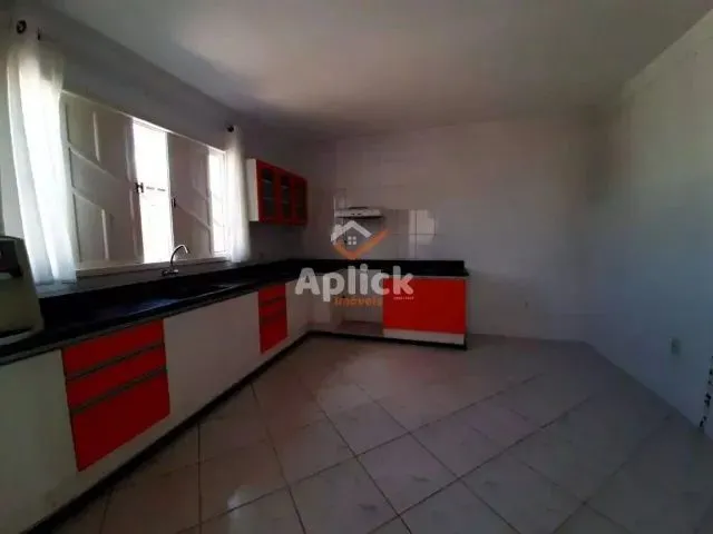 Imagem 3: Casa com 3 Dormitórios para Alugar, 140 M² - Colina de Laranjeiras - Serra/Es