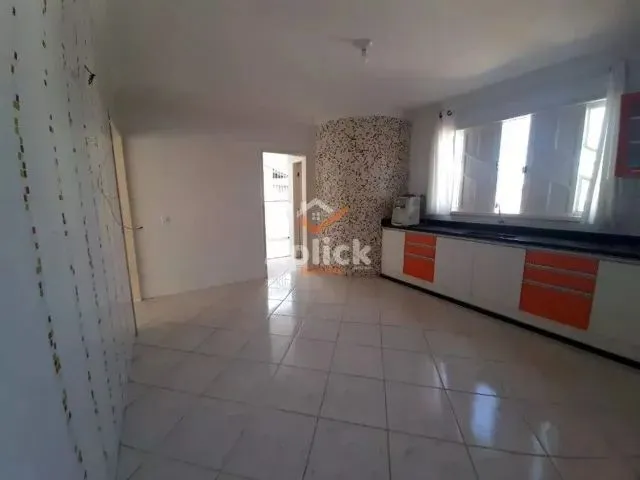 Imagem 2: Casa com 3 Dormitórios para Alugar, 140 M² - Colina de Laranjeiras - Serra/Es