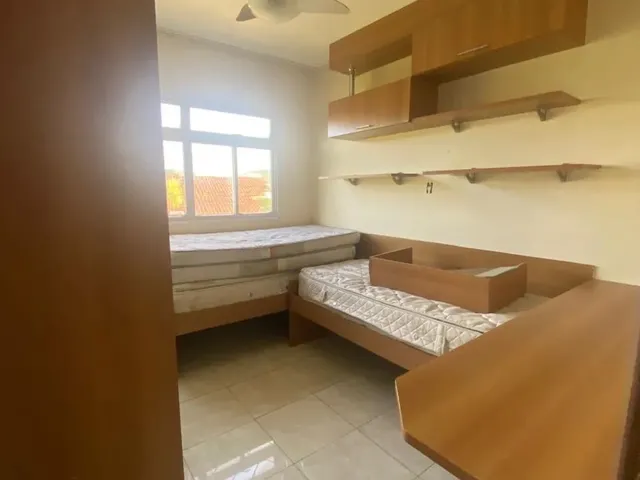 Imagem: Alugo Casa com Churrasqueira e 3 Quartos