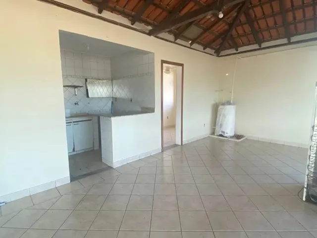 Imagem 8: Alugo Casa com Churrasqueira e 3 Quartos