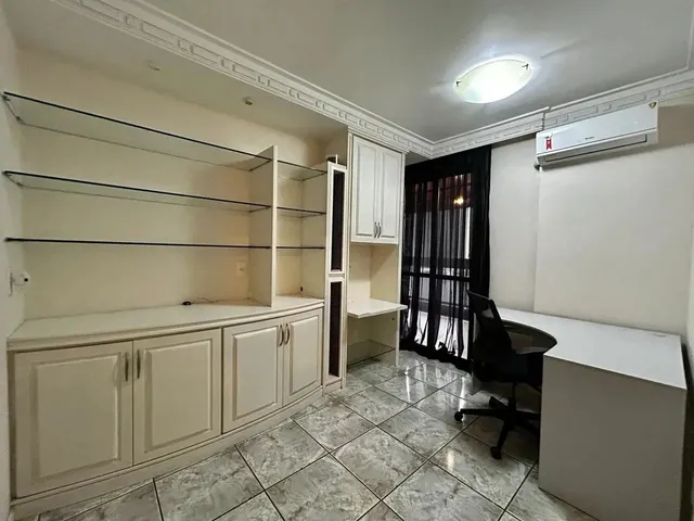 Imagem 4: Aluguel- Apartamento 3 Quartos (2 Suítes) Mais Escritório na Praia do Canto