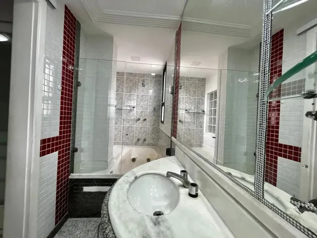 Imagem 10: Aluguel- Apartamento 3 Quartos (2 Suítes) Mais Escritório na Praia do Canto
