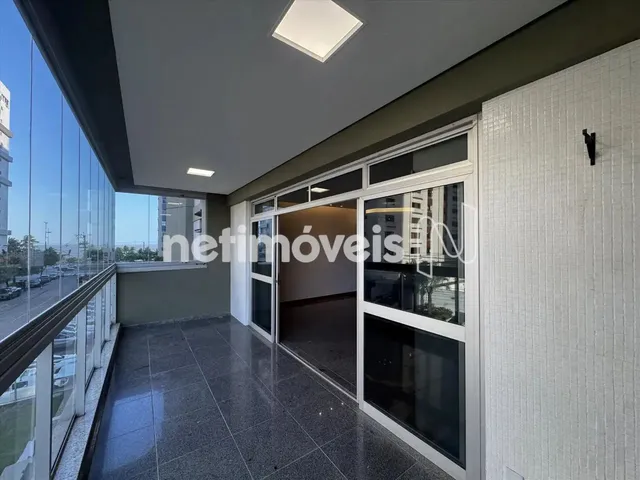 Imagem: Apartamento de 4 Quartos na Quadra do Mar