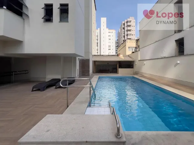 Imagem: Amplo Apartamento com 4 Quartos Completo