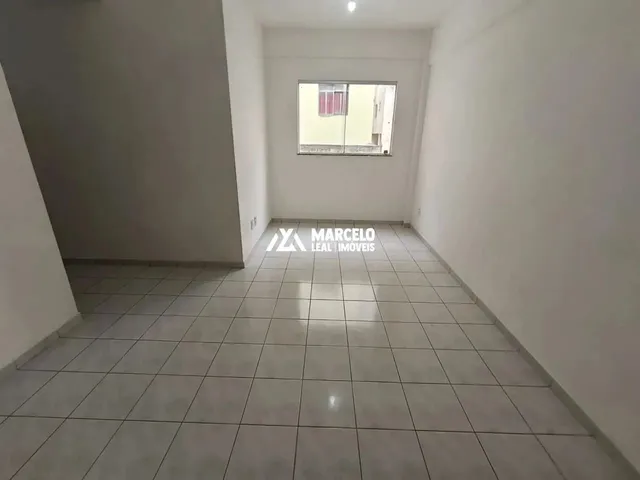 Imagem 16: Alugo Apartamento com 2 Quartos Sendo 1 Suite, Cozinha Ampla com Armários Planej