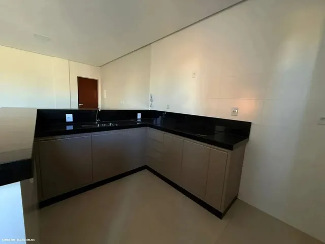 Imagem 3: Apartamento para Locação em Guanambi, Centro, 3 Dormitórios, 1 Suíte, 2 Banheiros, 1