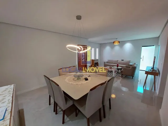 Imagem 4: Casa de 4 Suítes + Dependência , Cozinha e Quartos Planejados, Piscina Aquecida