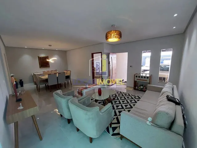 Imagem 2: Casa de 4 Suítes + Dependência , Cozinha e Quartos Planejados, Piscina Aquecida