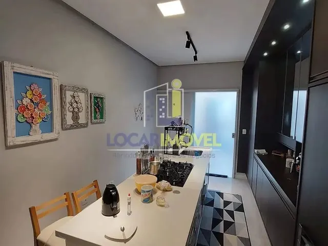 Imagem 9: Casa de 4 Suítes + Dependência , Cozinha e Quartos Planejados, Piscina Aquecida