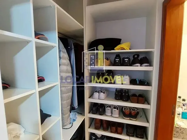 Imagem 16: Casa de 4 Suítes + Dependência , Cozinha e Quartos Planejados, Piscina Aquecida