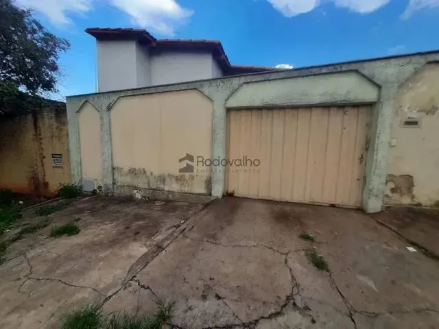 Imagem: Aluguel Facilitado - Barracão com Quarto