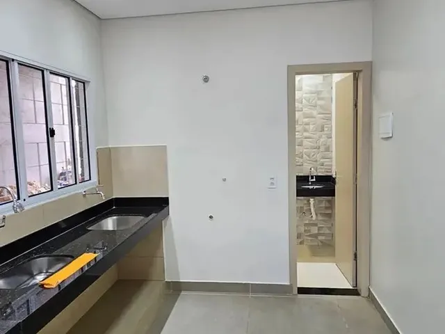 Imagem 2: Imóvel para Aluguel Possui 35 Metros Quadrados com 1 Quarto em Setor Campinas - Goiânia