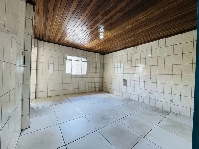 Imagem 5: Casa para Locação Parte Superior 2 Quartos Varanda 1 Vaga de Estacionamento