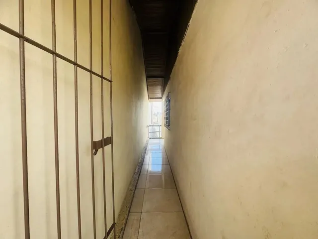 Imagem 2: Casa para Locação Parte Superior 2 Quartos Varanda 1 Vaga de Estacionamento
